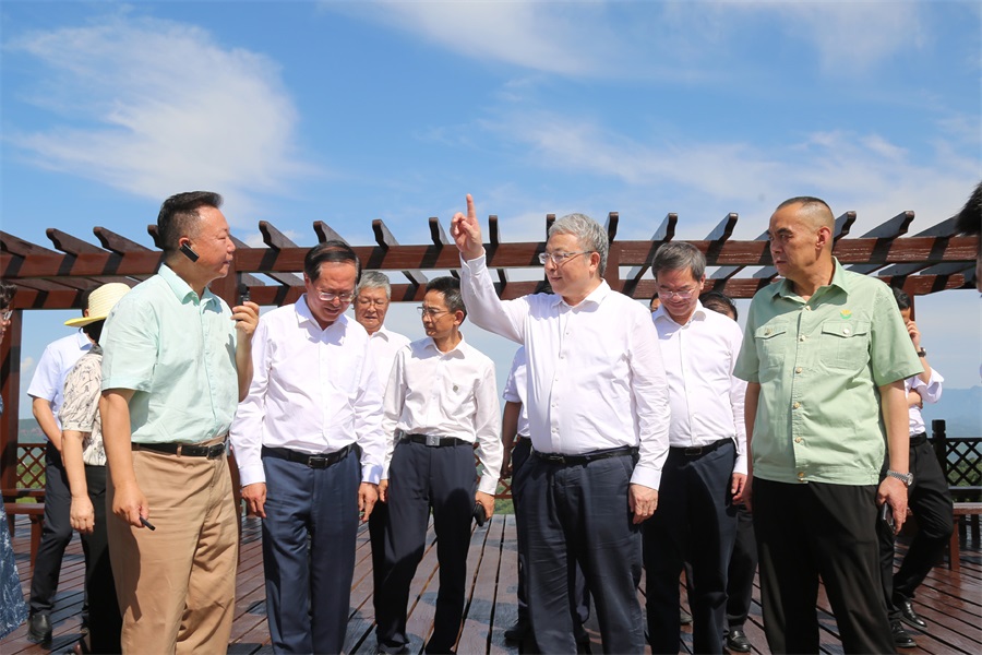 2024.06.23全國政協副主席、民盟中央常務副主席、中國科學院院士、清華大學副校長王光謙蒞臨金徽股份視察.jpg