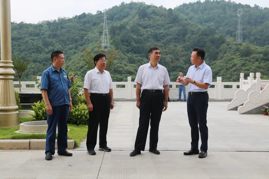 24-2018年8月，全省綠色礦山建設現場會在金徽股份召開，時任副省長李斌出席會議并做重要講話。.jpg